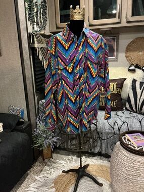 Vintage Wrangler Vibrant Chevron Button-Down Shirt